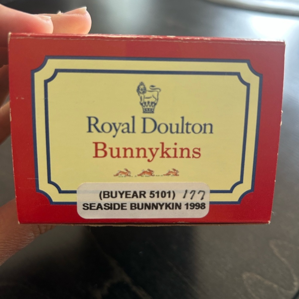 Royal Doulton Bunnykins Seaside 1998 Figurine - Picture 6 of 7